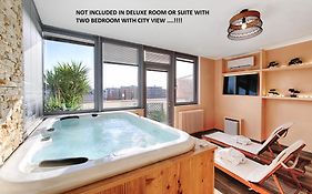 Penthouse Station Luxury Suites & Apartment