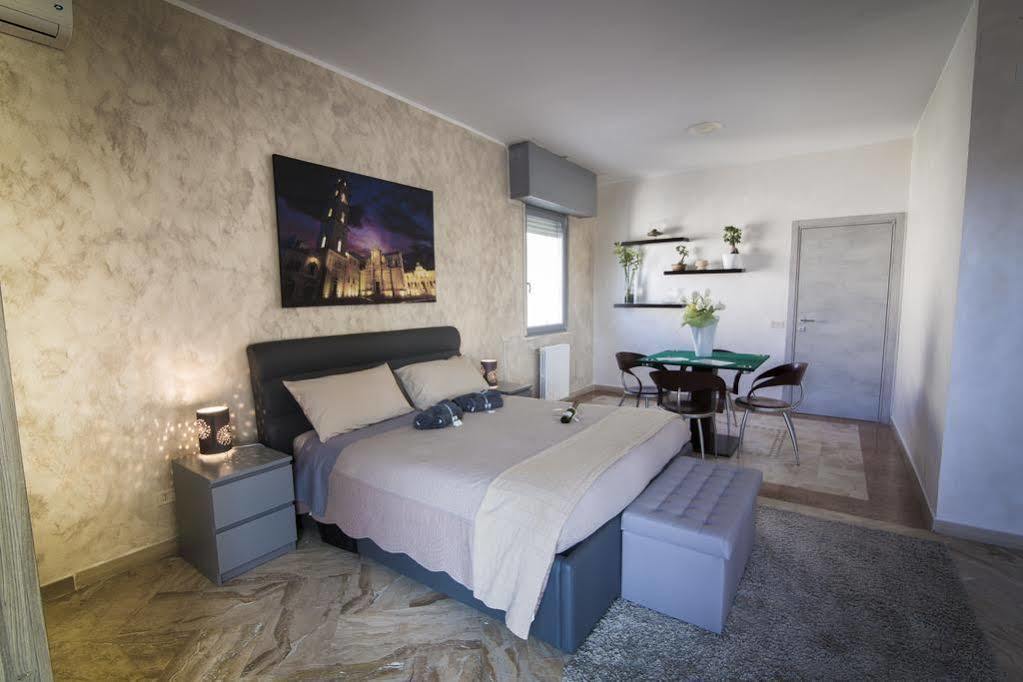 Penthouse Station Luxury Suites & Apartment Brindisi Zewnętrze zdjęcie